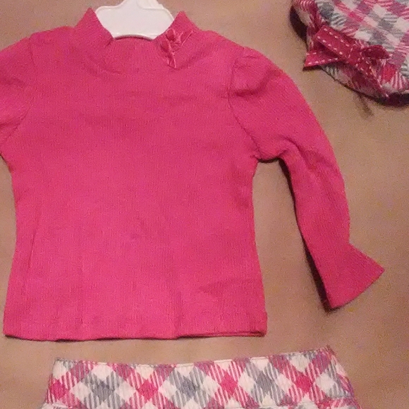 3 piece set long sleeve skirt set with matching ha - Picture 2 of 4